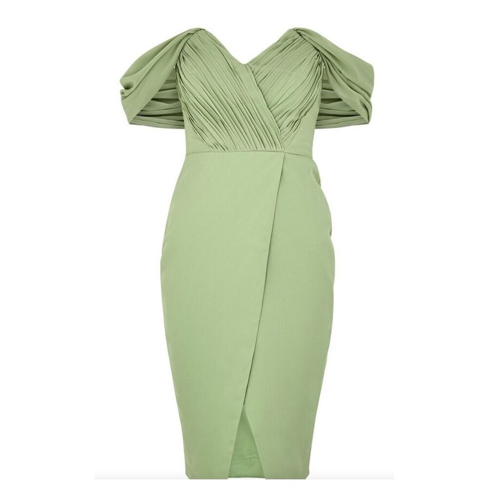 Lavish Alice Sage Plissé Off-the-shoulder Dress in Sage Green NWOT Size 12